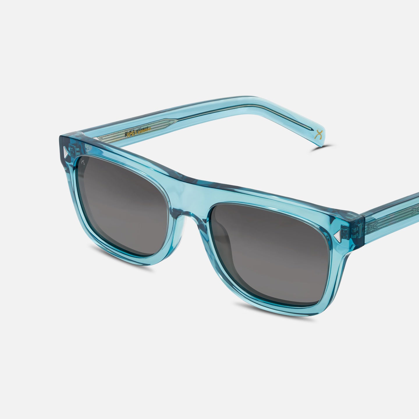 #color_blue glass